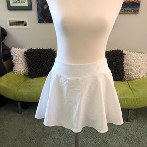 White Nike Dri-Fit Tennis Skort Size Medium